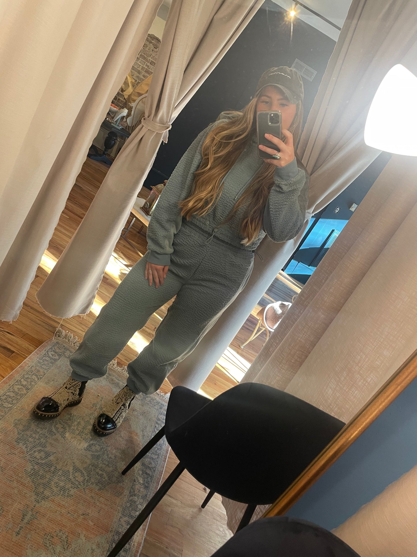 Blue fog top